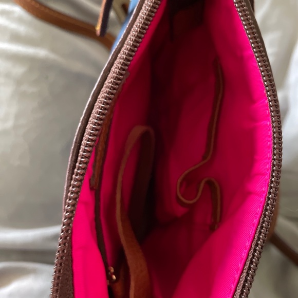 Dooney and Bourke Crossbody Bag - Picture 4 of 7